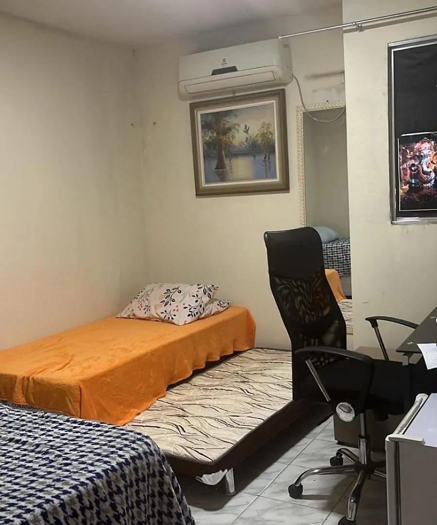 Suite & Quarto-Home Stay- Bairro Afogados- Suite Com Banheiro Privativo E Quarto Com Banheiro Social Compartilhado Recife